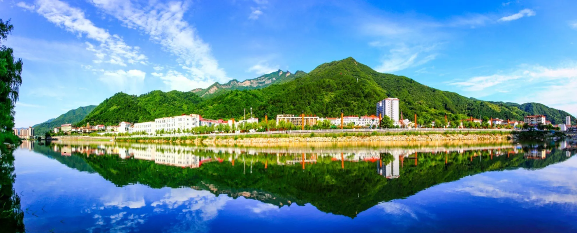 佛坪电话：18391616695
佛坪地址：汉中市佛坪县袁家庄街道老街46号